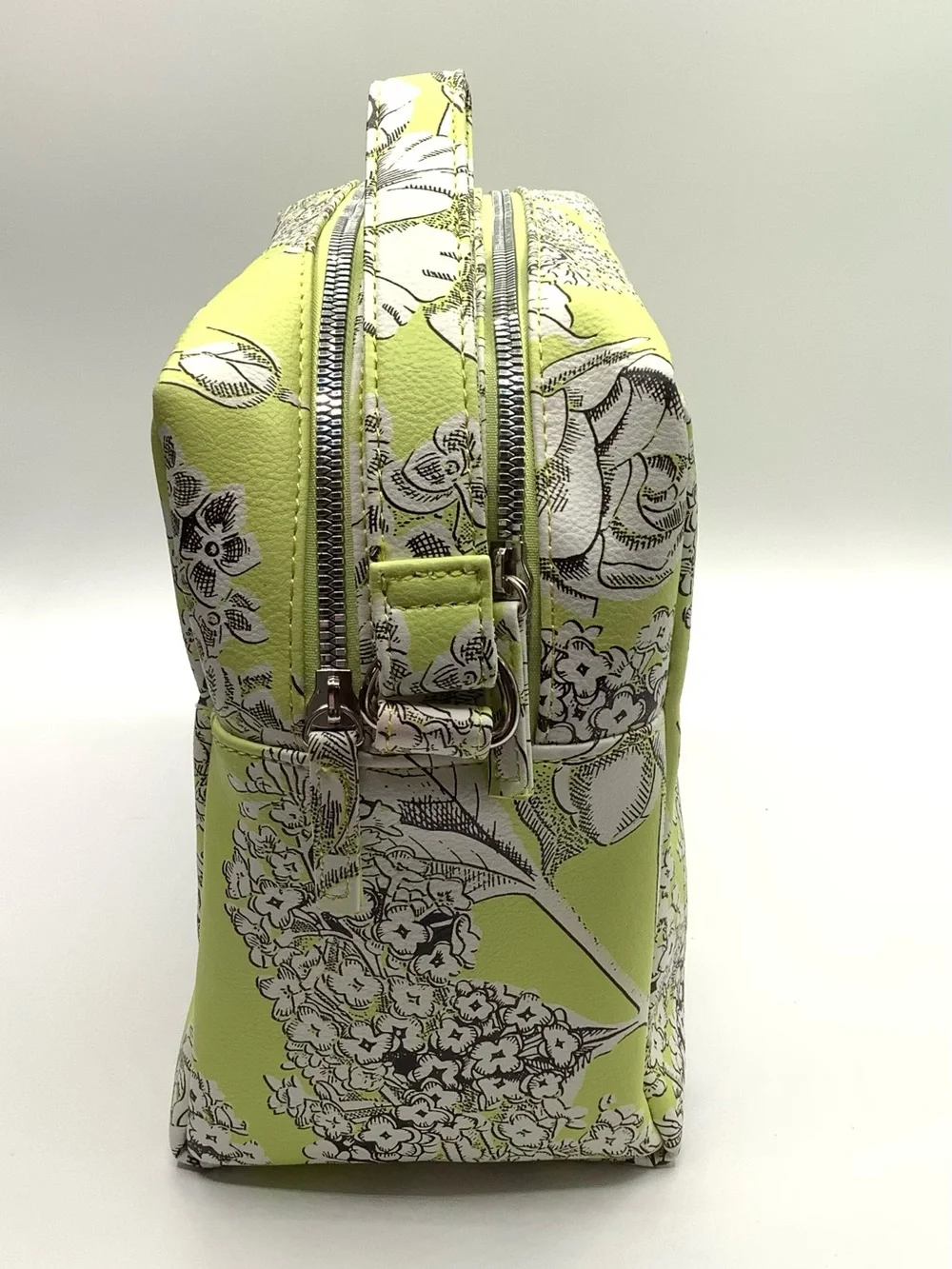 Betsey Johnson Lime Green Floral Cosmetic Bag with Wristlet Strap - NWOT